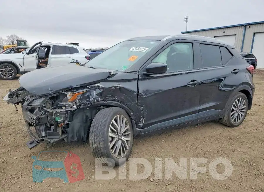 3N1CP5CV5ML516959 Photo# 1