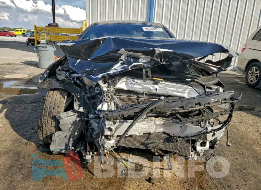 WDDWJ4JB7JF718258 Photo# 5
