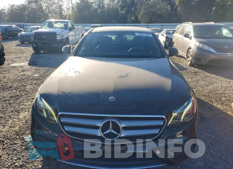 WDDZF8DBXLA754012 Photo# 5
