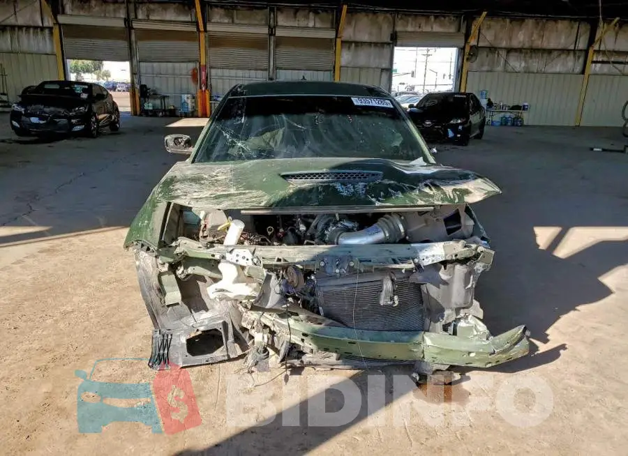 2C3CDXCT5KH726696 Photo# 5