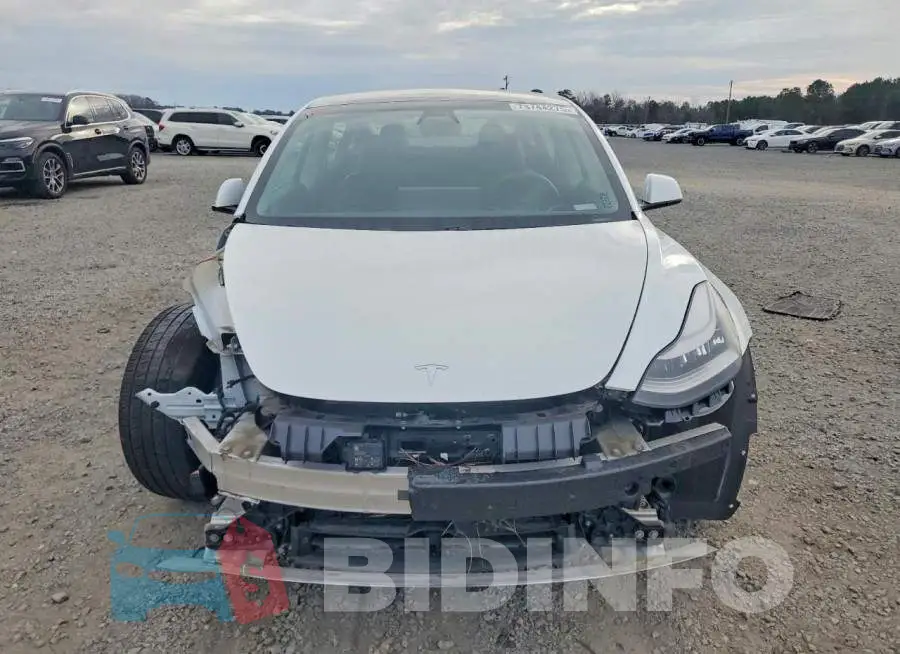 5YJ3E1EA7MF852083 Photo# 5