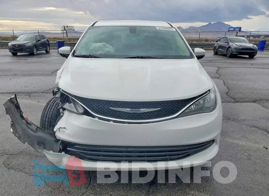 2C4RC1DG6HR593313 Photo# 5