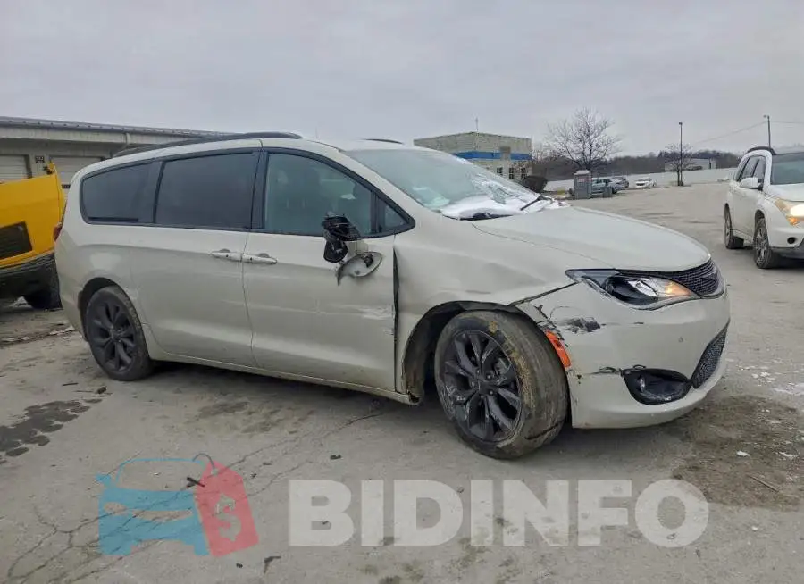 2C4RC1EG1LR266440 Photo# 4