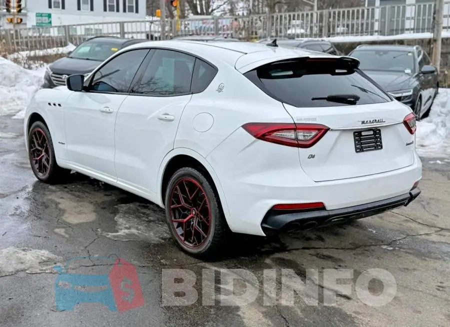 ZN661XUS7KX335888 Photo# 2