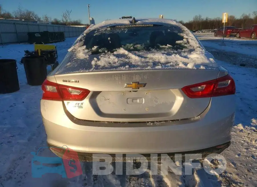 1G1ZB5ST0JF180352 Photo# 6