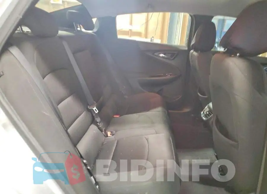 1G1ZD5ST3JF283677 Photo# 10