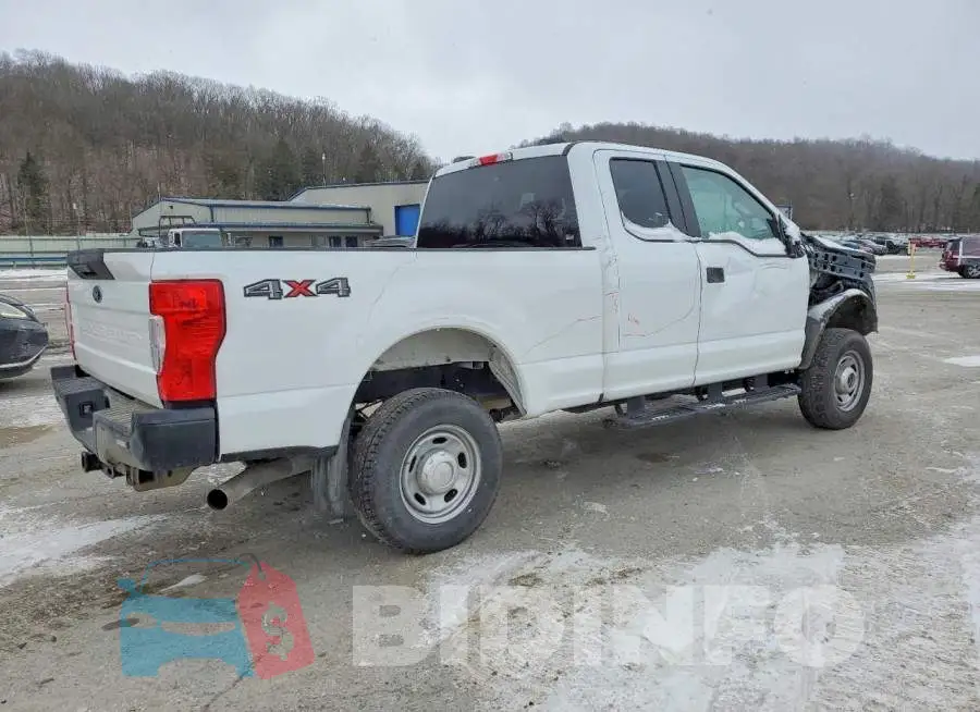 1FT7X2B67NEE20243 Photo# 3