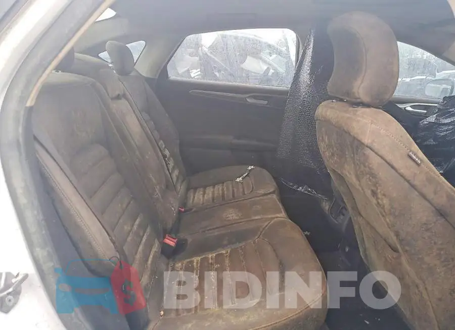 3FA6P0CD8KR142013 Photo# 10