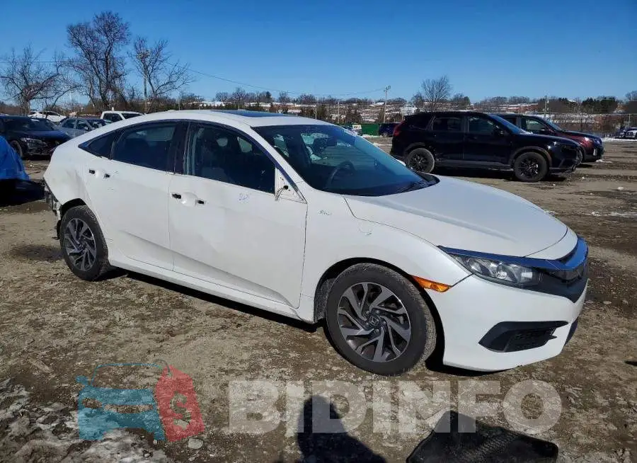 19XFC2F72HE205503 Photo# 4