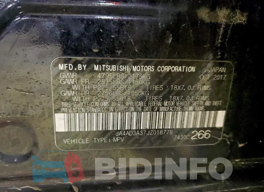 JA4AD3A37JZ018778 Photo# 13