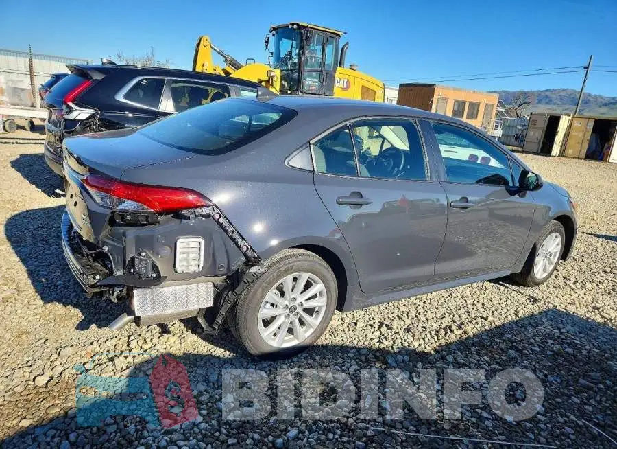JTDBCMFE4T3124124 Photo# 3
