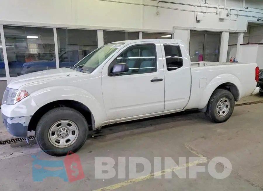 1N6BD0CT6HN711877 Photo# 1