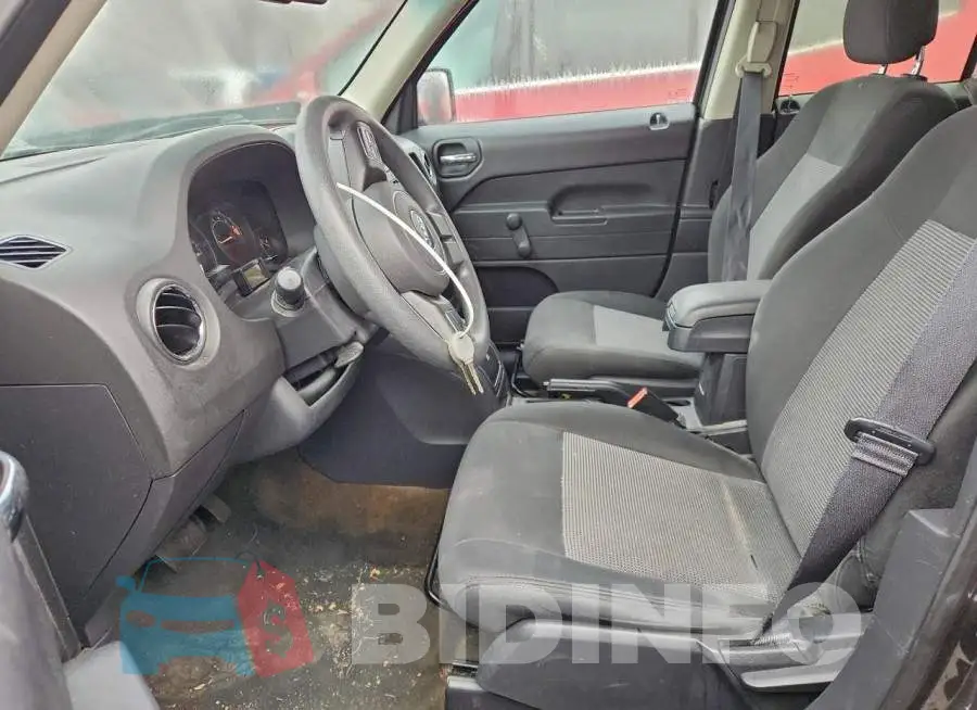 1C4NJRBB9HD100754 Photo# 7