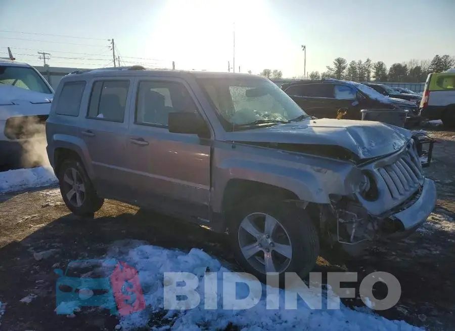 1C4NJRFB5HD168804 Photo# 4