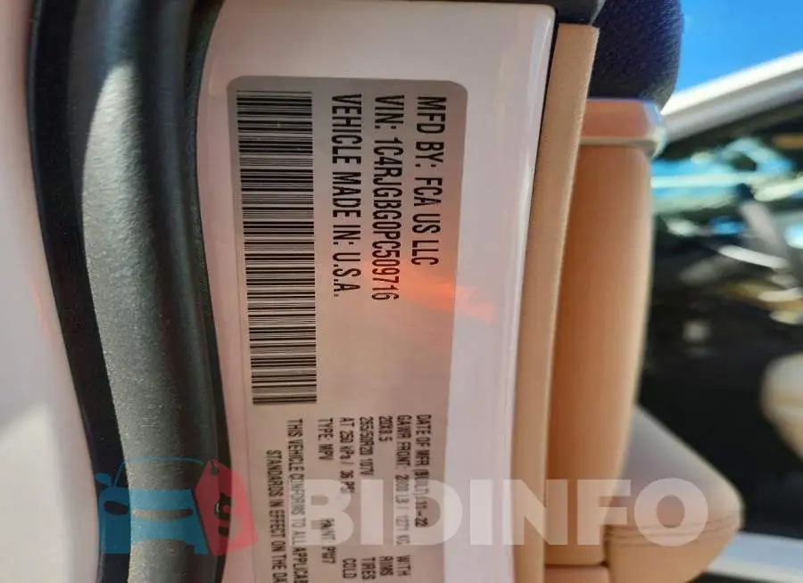 1C4RJGBG0PC509716 Photo# 14