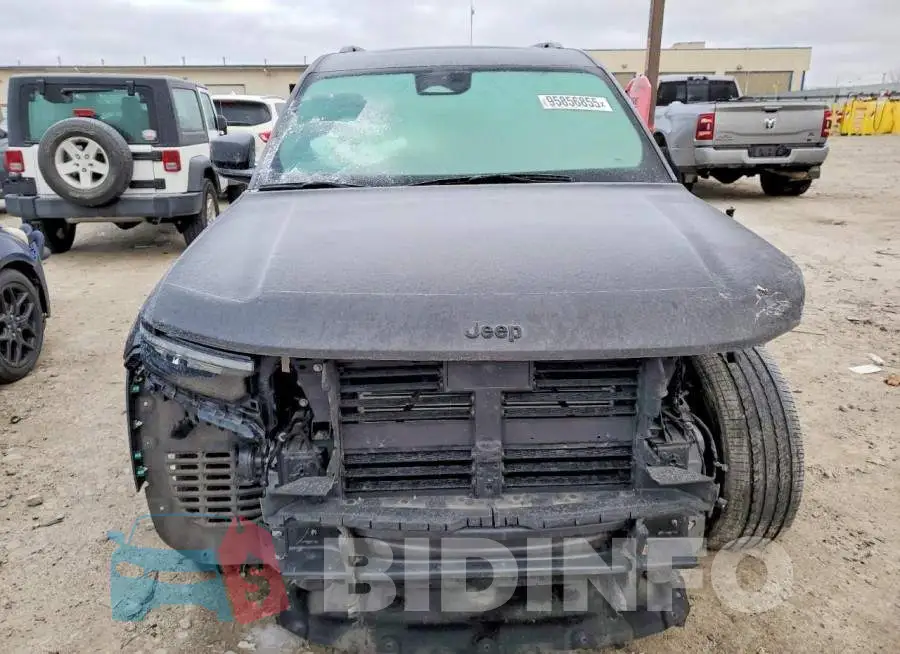 1C4RJKAG0P8103748 Photo# 5