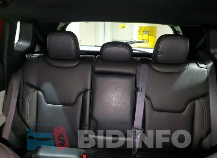 3C4NJDCN0ST522974 Photo# 10
