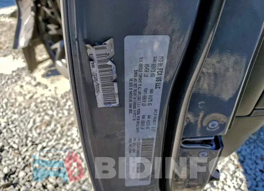 2C3CDXGJ7HH644180 Photo# 12