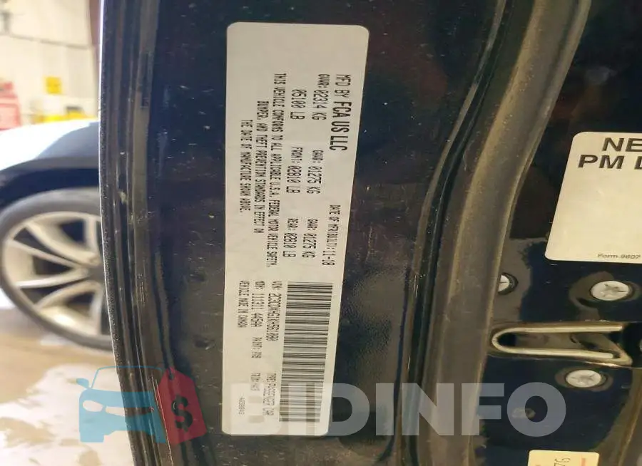 2C3CDXHG1KH561080 Photo# 12
