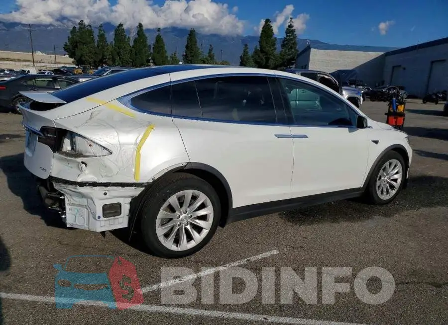 5YJXCDE22KF155953 Photo# 3