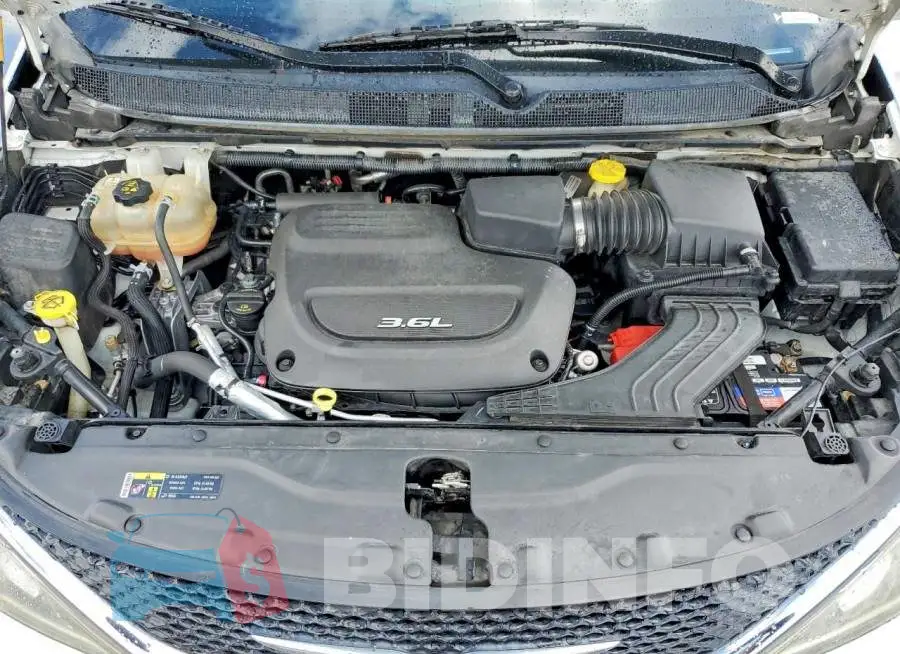 2C4RC1EG0HR530951 Photo# 12