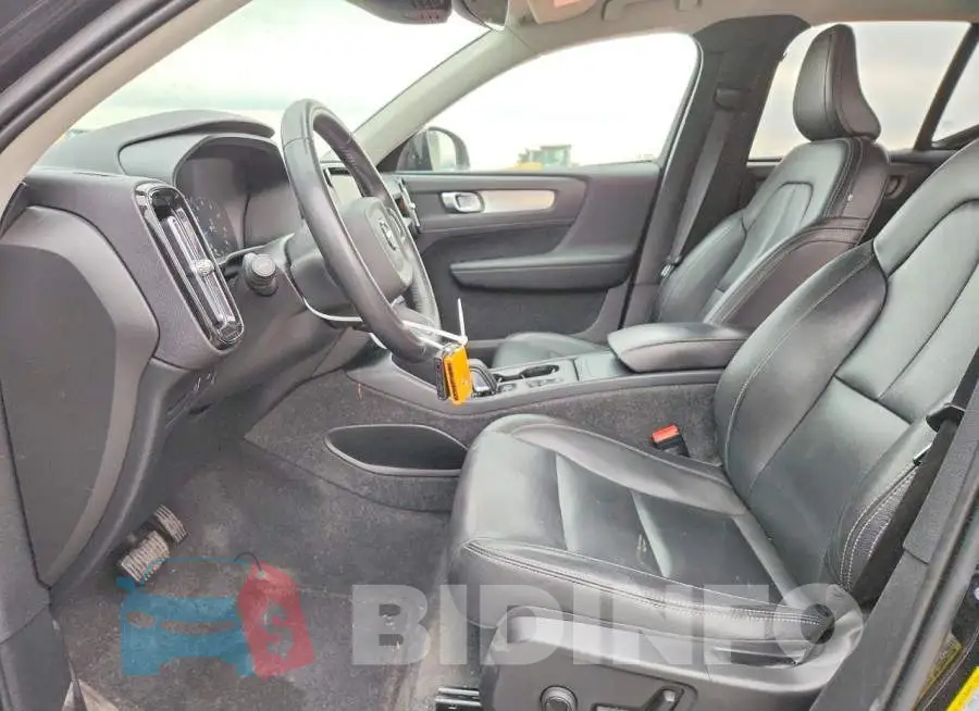 YV4162UK1M2599590 Photo# 7