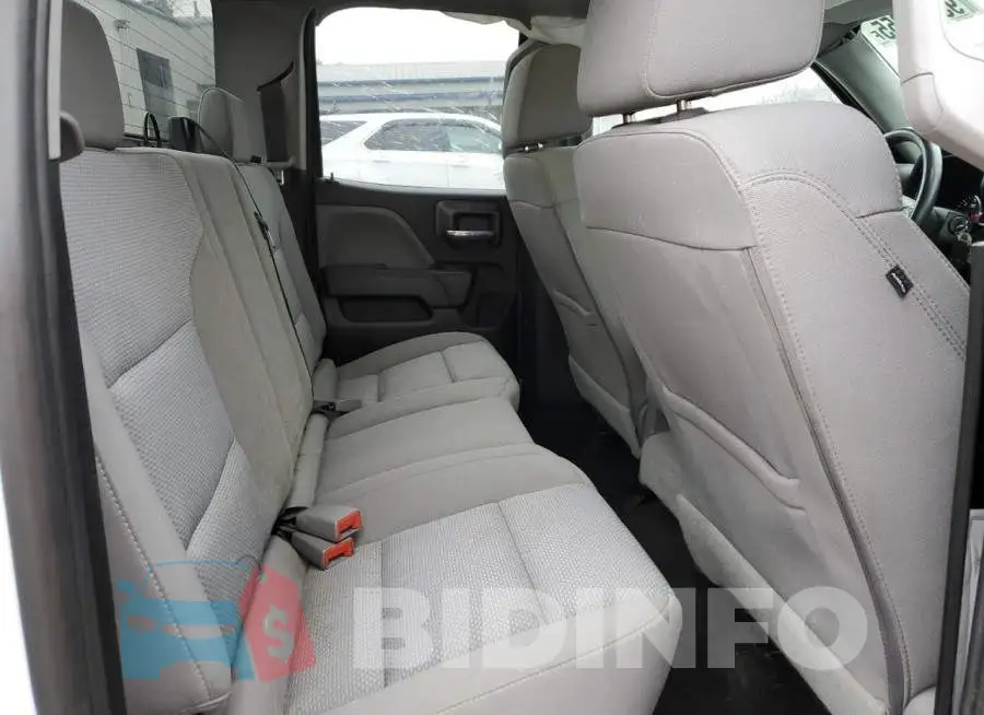 1GCVKPEH4JZ356486 Photo# 10