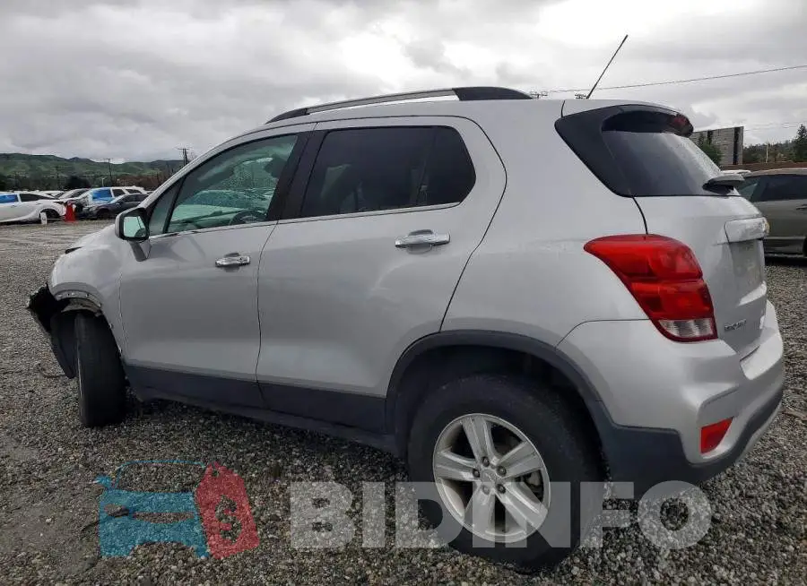 3GNCJPSB2JL180739 Photo# 2