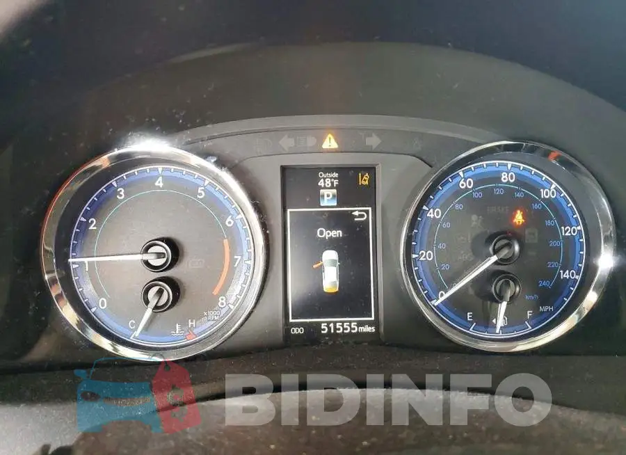 2T1BURHE3JC059083 Photo# 9