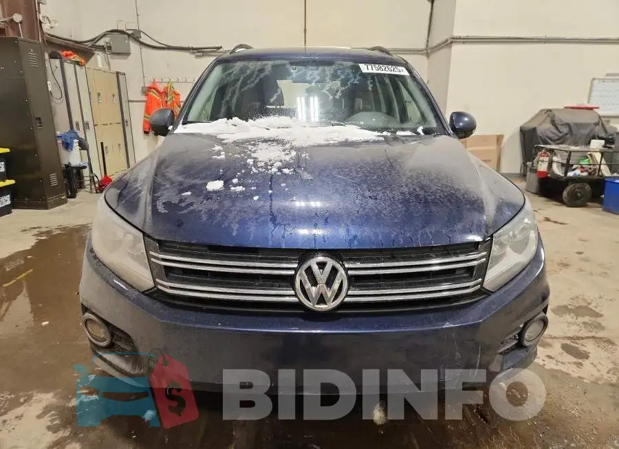 WVGNV7AX8HW505932 Photo# 5
