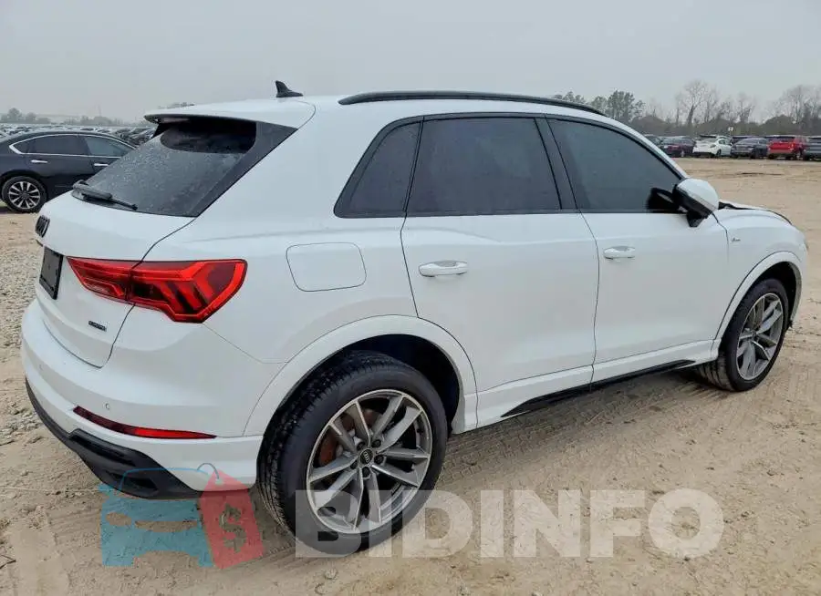 WA1EECF3XR1132484 Photo# 3