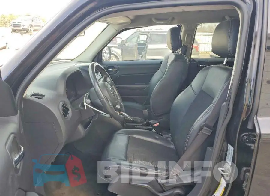 1C4NJPBAXHD102895 Photo# 7