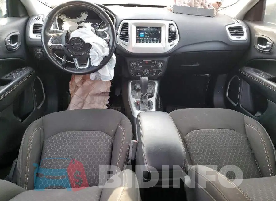 3C4NJDAB1LT135103 Photo# 8