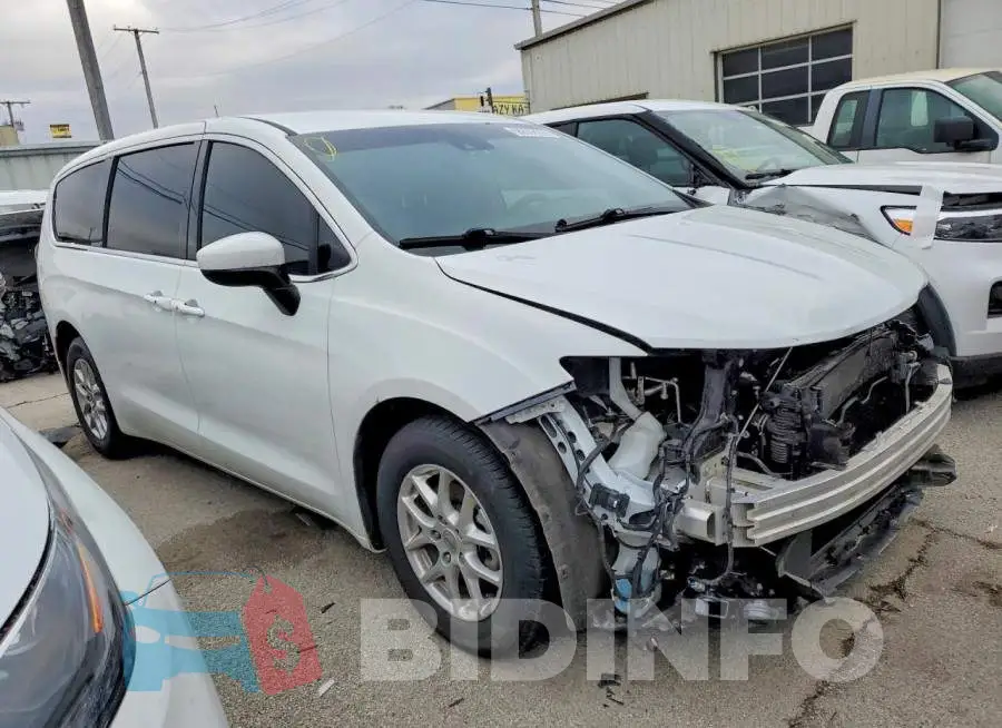 2C4RC1CG4PR537516 Photo# 4