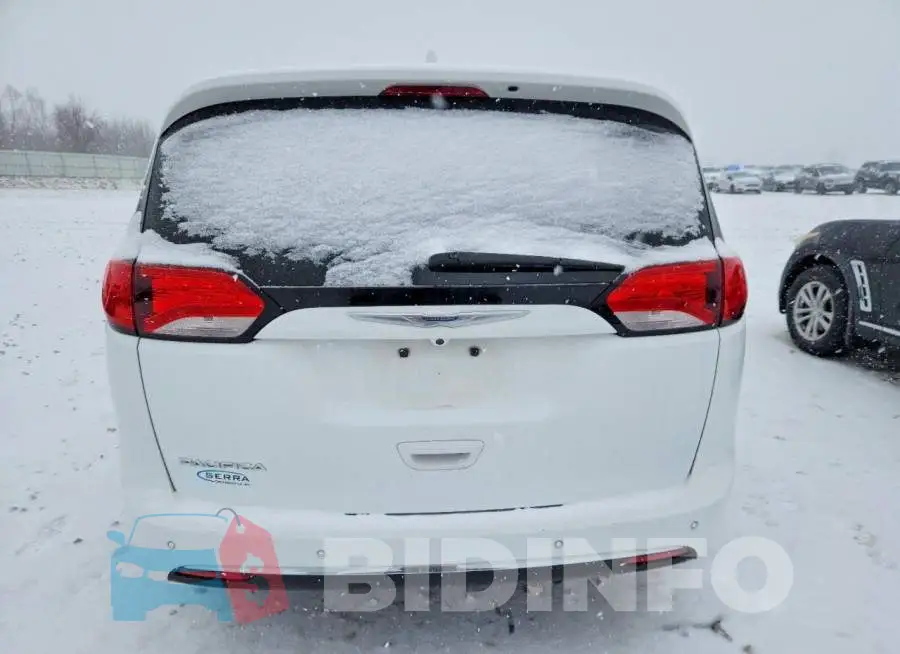 2C4RC1EG9HR513842 Photo# 6
