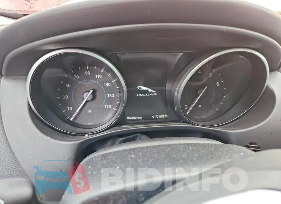 SAJAE4FX6JCP34869 Photo# 9
