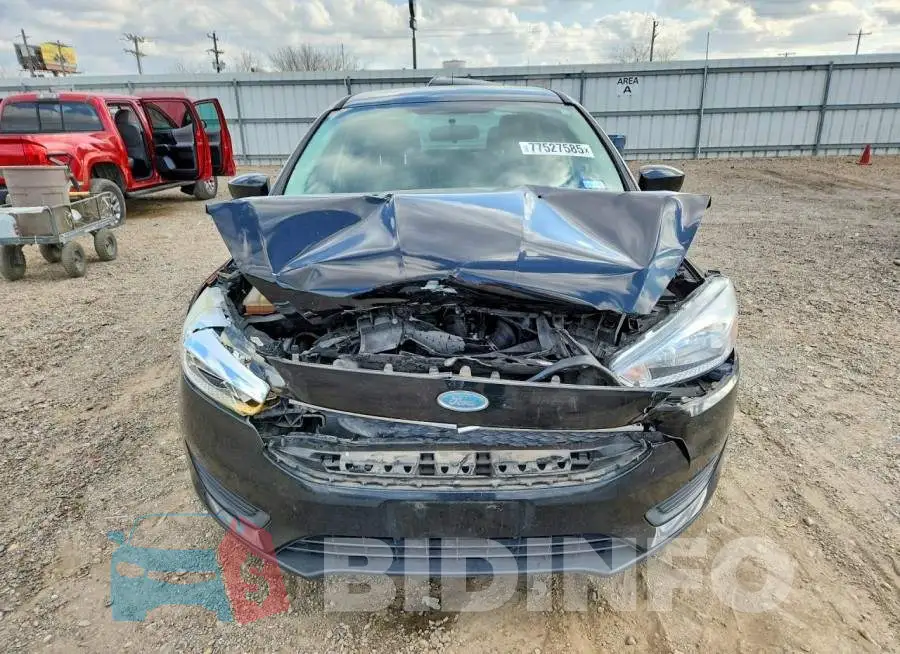 1FADP3F29JL327977 Photo# 5