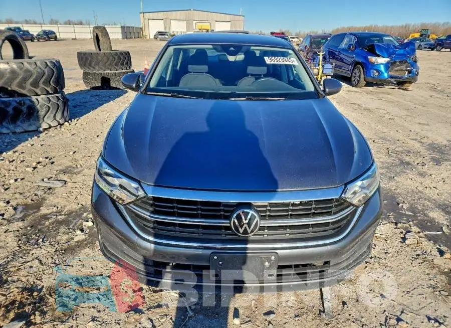 3VW4M7BU5RM031119 Photo# 5