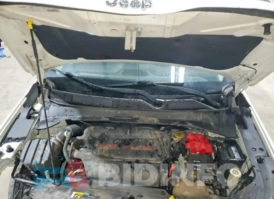 3C4NJDAB0LT143886 Photo# 12