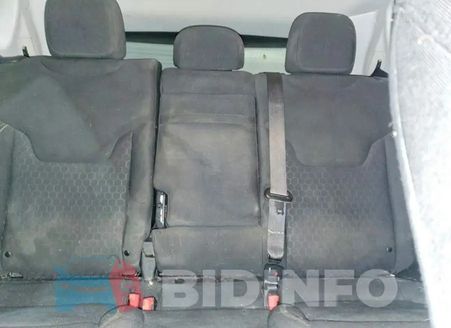 3C4NJDAB0LT143886 Photo# 10
