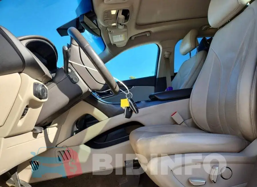 2LMPJ8LR2JBL40884 Photo# 7