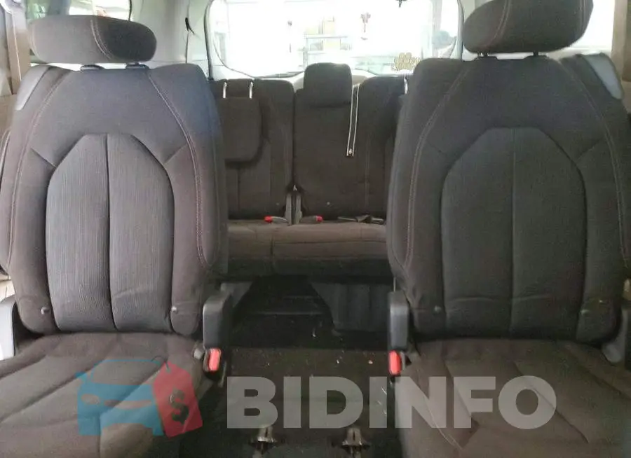 2C4RC1FG5LR246237 Photo# 10