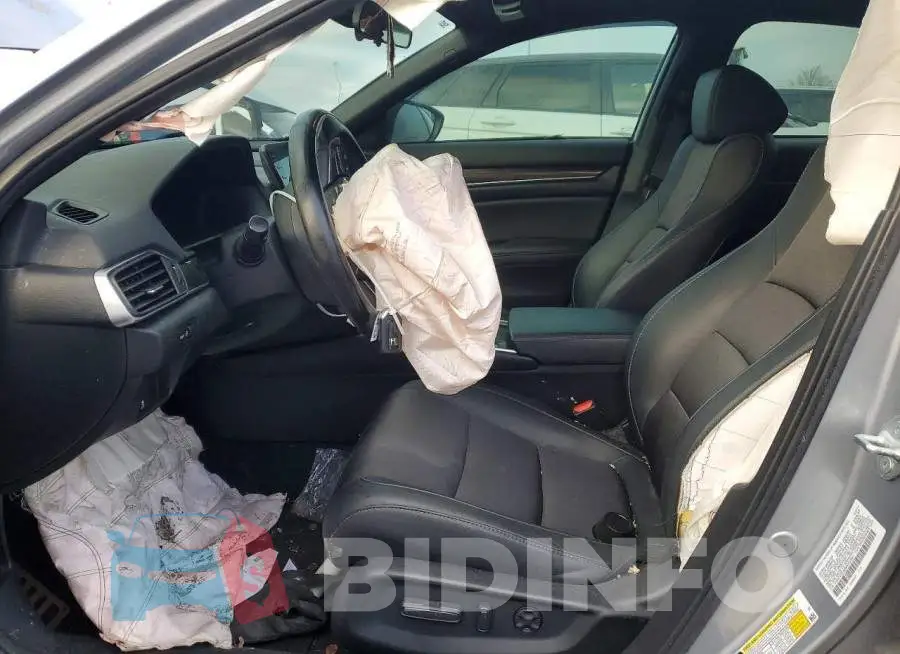 1HGCV2F38MA013589 Photo# 7