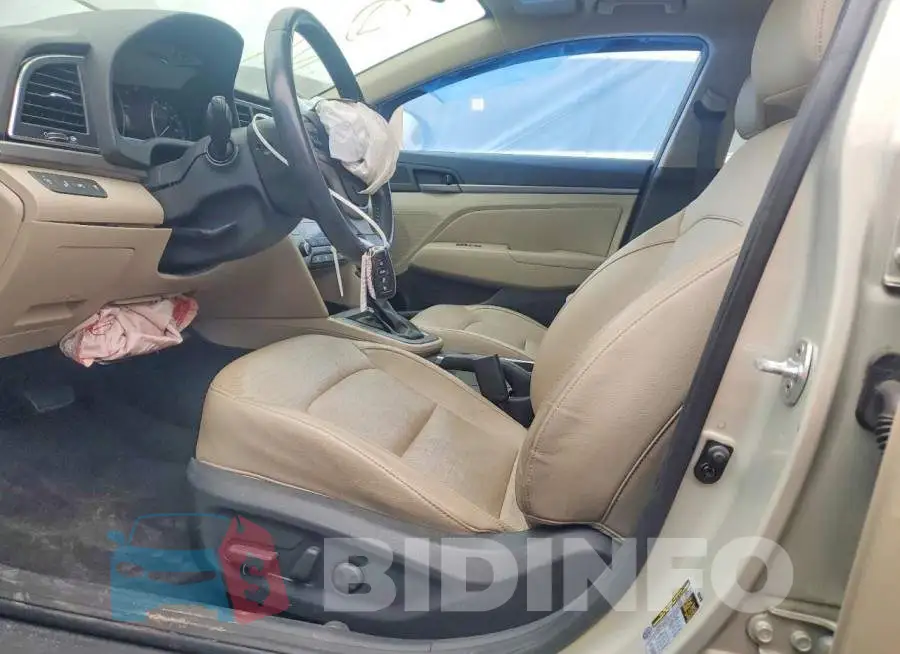 5NPD84LF9JH257356 Photo# 7