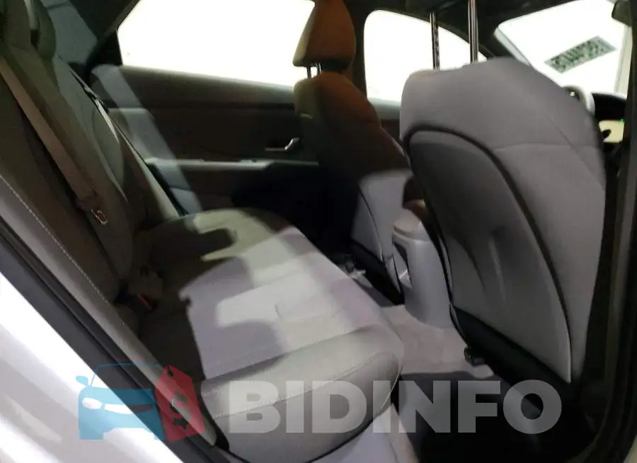 KMHLL4DG2RU741738 Photo# 10