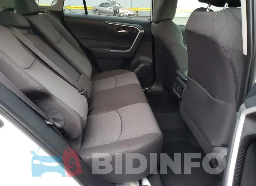JTMP1RFV6SD116799 Photo# 10