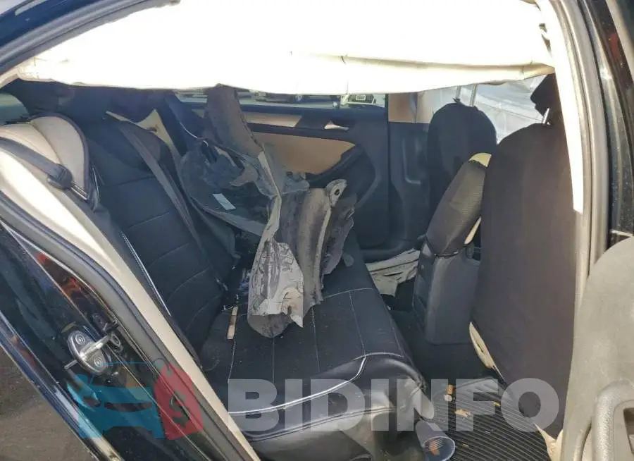 3VWDB7AJ6HM201483 Photo# 10