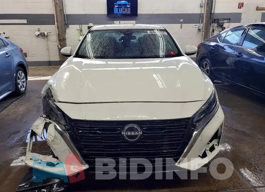 1N4BL4BV1PN398533 Photo# 5