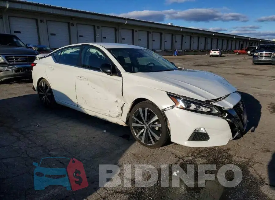 1N4BL4CV3MN418081 Photo# 4