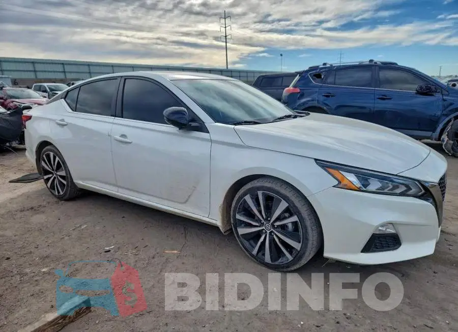 1N4BL4CV5MN412024 Photo# 4